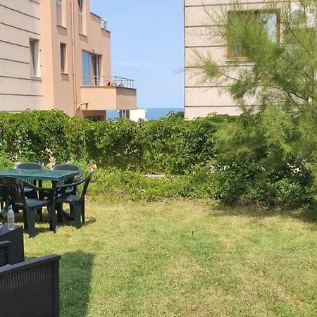 Miramar 16a فيلة لوزينيتس
